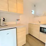 Gilles Croix De Vie Avec Jardinet Entre Plage, Et Port