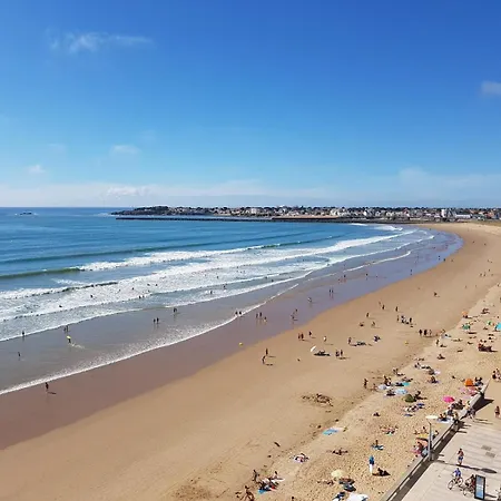 Gilles Croix De Vie Avec Jardinet Entre Plage, Et Port アパート