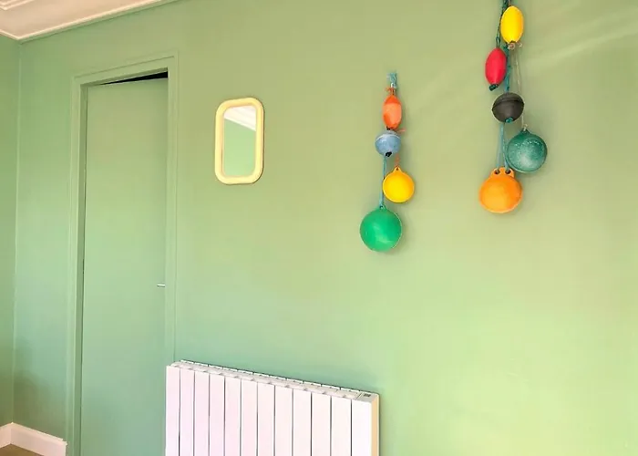 Appartement Gilles Croix De Vie Avec Jardinet Entre Plage, Et Port